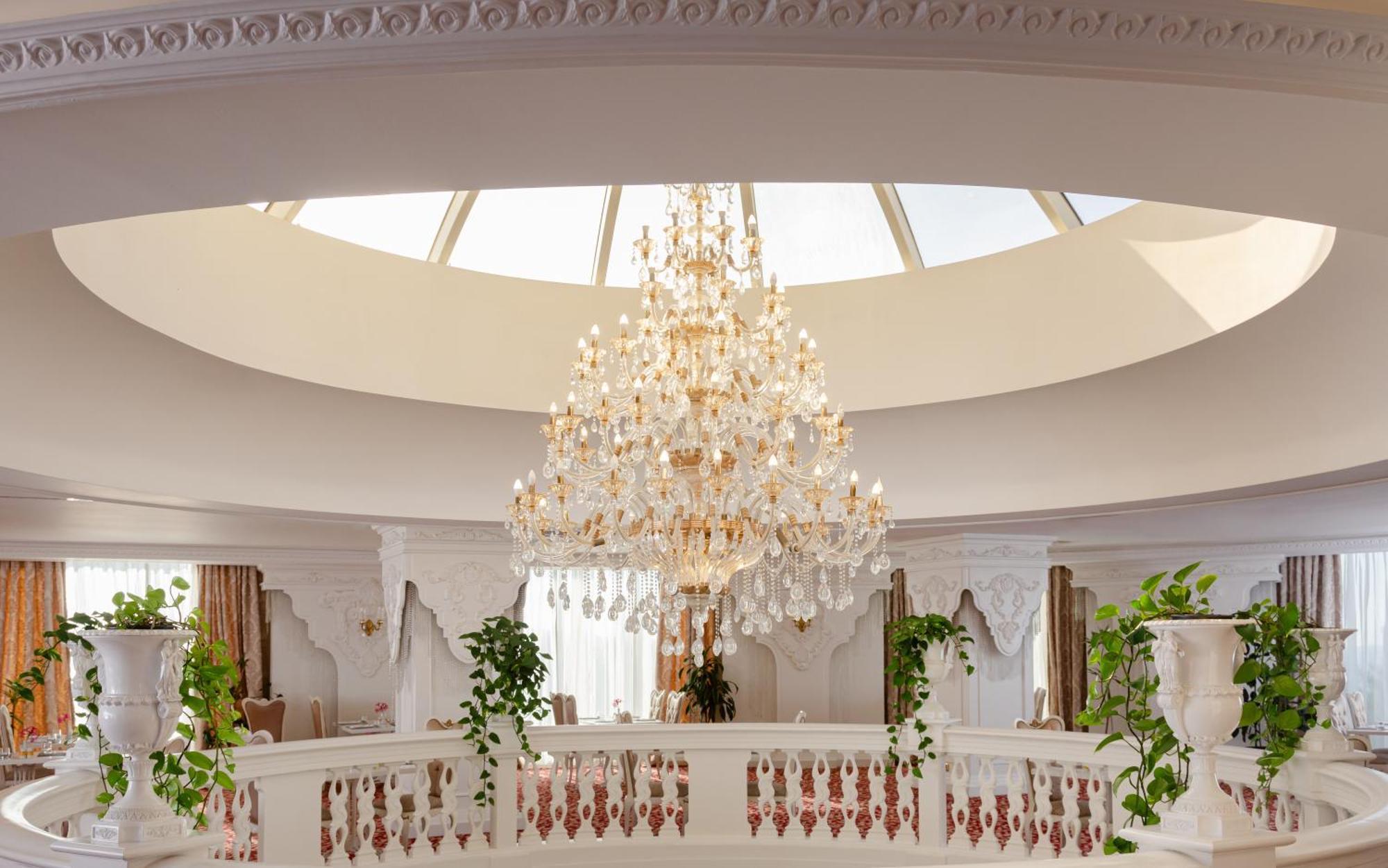 Shamakhi Palace Sharadil Шередил Экстерьер фото The interior of the hotel